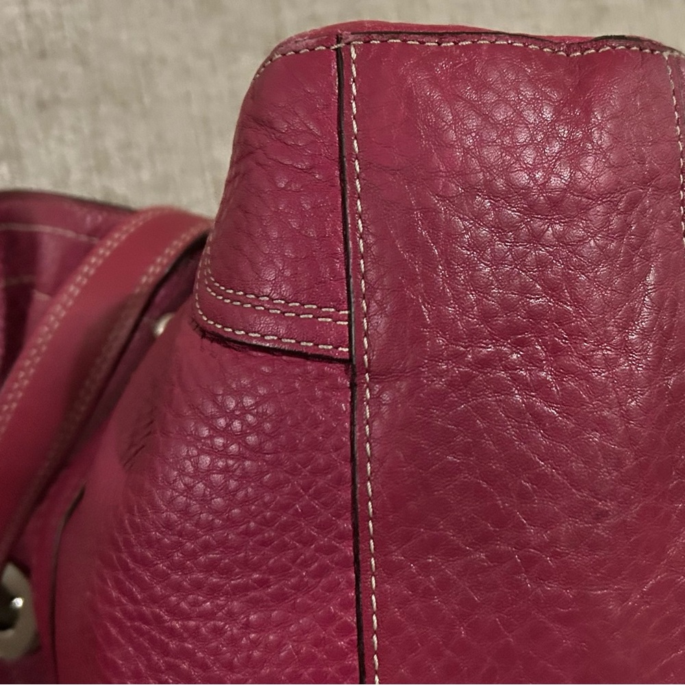 Coach Pink Leather Shoulder Bag. - Picture 5 of 9